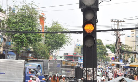 H&#224; Nội th&#244;ng b&#225;o cải tạo, lắp th&#234;m đ&#232;n t&#237;n hiệu, cải tạo h&#224;ng chục n&#250;t giao