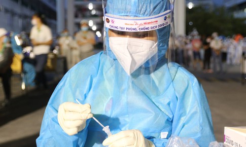 G&#226;̀n 30 đơn vị thực hi&#234;̣n xét nghi&#234;̣m SARS-CoV-2 cho người d&#226;n có nhu c&#226;̀u ra khỏi TP.HCM