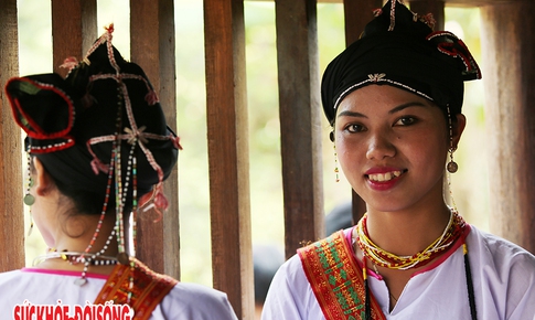 N&#233;t duy&#234;n quyến rũ qua trang phục của phụ nữ người Chăm