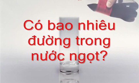 C&#243; bao nhi&#234;u đường trong một chai nước ngọt?