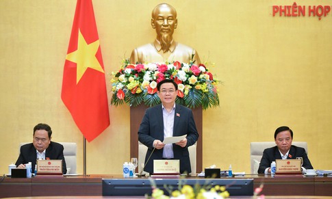 Chủ tịch Quốc hội: R&#224; so&#225;t c&#225;c nội dung cấp b&#225;ch bổ sung v&#224;o chương tr&#236;nh nghị sự Kỳ họp thứ 7