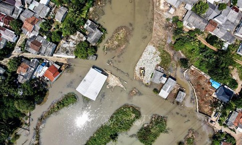 Số người thiệt mạng do lũ lụt tại Indonesia tăng l&#234;n