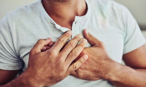 HIV v&#224; bệnh tim mạch: Nguy cơ v&#224; dấu hiệu cảnh b&#225;o sớm