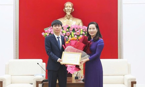 Hé lộ thành tích học tập đáng nể của nam sinh lớp 12 được tỉnh Quảng Ninh thưởng 400 triệu đồng