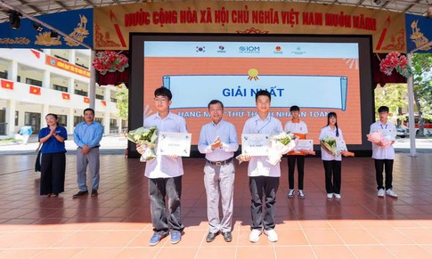 Trao giải cuộc thi 'Mái ấm kiên cố - Cộng đồng kiên cường'