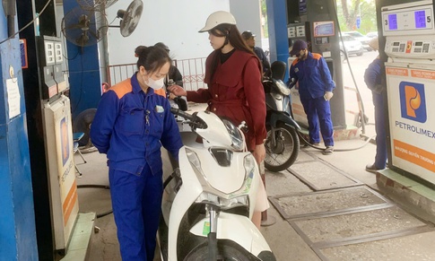 Bộ Công thương đề xuất doanh nghiệp bán lẻ được tự quyết giá xăng dầu