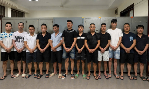 Hơn 60 tỷ đồng được người chơi 'nướng' vào 1 đường dây cá độ bóng đá