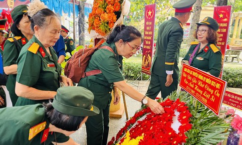Dâng hương tri ân hơn 9.000 liệt sĩ hy sinh trên chiến trường miền Đông Nam Bộ