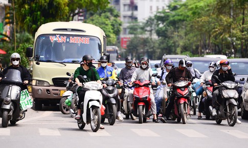Miền Bắc, miền Trung nắng nóng dài ngày