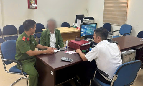 Ngăn lão nông chuyển 150 triệu đồng cho đối tượng lừa đảo