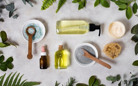 8 công thức tự làm nước xả thảo dược giúp tóc bóng khỏe, nuôi dưỡng từ gốc