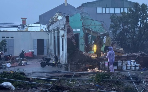 B&#227;o Matmo đ&#227; v&#224;o Vịnh Bắc Bộ, gi&#243; giật cấp 15 g&#226;y mưa lớn từ đ&#234;m nay