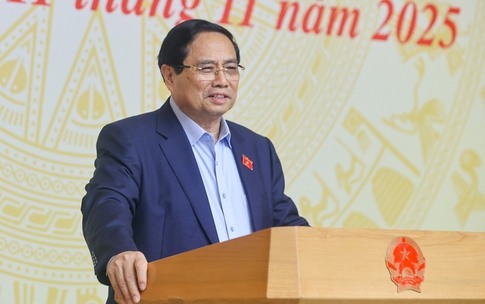 Thủ tướng: Kh&#244;ng để người d&#226;n mất thời gian, c&#244;ng sức v&#224; bị lừa đảo khi tiếp cận nh&#224; ở x&#227; hội