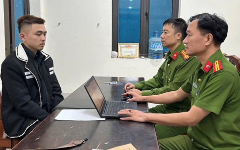 B&#237; ẩn b&#243;ng đen xuất hiện l&#250;c rạng s&#225;ng tại ph&#242;ng ngủ của người phụ nữ ở Tam Đảo
