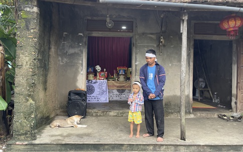 X&#243;t xa đứa trẻ li&#234;n tiếp mất mẹ v&#224; b&#224;, chỉ c&#242;n biết dựa v&#224;o người cậu tật nguyền, t&#226;m tr&#237; bất ổn