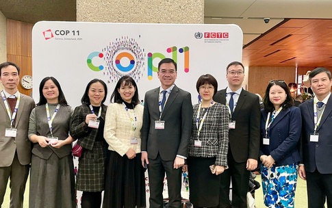 Đại diện Việt Nam c&#249;ng l&#227;nh đạo hơn 160 quốc gia dự cuộc họp cấp cao ứng ph&#243; &#39;đại dịch thuốc l&#225; to&#224;n cầu&#39;