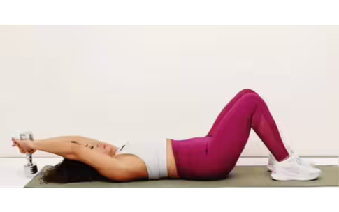 5 b&#224;i tập đơn giản gi&#250;p giảm đau vai đột ngột