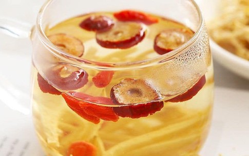 6 loại tr&#224; thảo dược gi&#250;p giữ ấm cơ thể trong m&#249;a đ&#244;ng