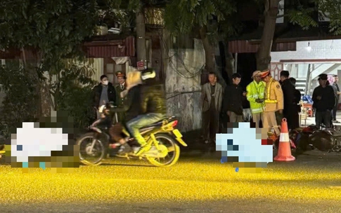 Va chạm với &#244; t&#244; tải, hai mẹ con tử vong trong đ&#234;m