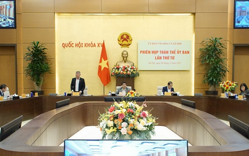 Đại biểu Quốc hội: Cần cơ chế đặc th&#249; về tiền lương, phụ cấp cho nh&#226;n vi&#234;n y tế