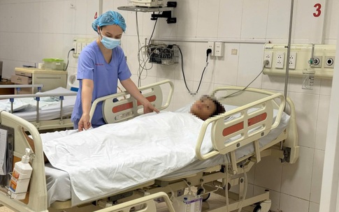 Cứu sống thiếu ni&#234;n 15 tuổi mắc bệnh Whitmore nguy kịch