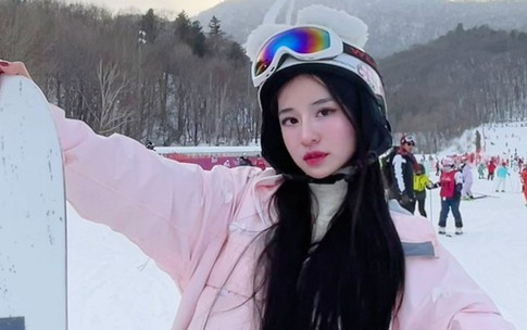 Nữ giảng vi&#234;n đại học qu&#234; Thanh H&#243;a g&#226;y ch&#250; &#253; tại Miss World Vietnam 2025