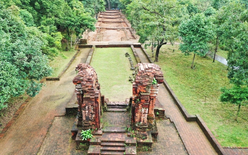 Cận cảnh con đường thi&#234;ng b&#237; ẩn ở Th&#225;nh địa Mỹ Sơn