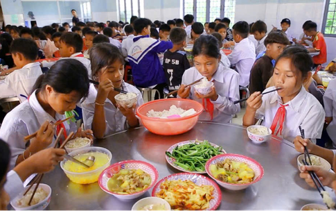 Ăn g&#236; cho đ&#250;ng ở tuổi học đường? 