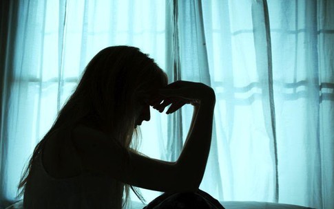 WHO: Sự c&#244; đơn g&#226;y hại như h&#250;t 15 điếu thuốc/ng&#224;y – l&#224;m c&#225;ch n&#224;o để vượt qua một c&#225;ch tự nhi&#234;n?