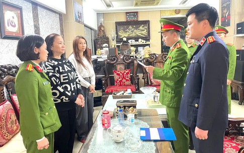 L&#253; do vợ chồng tiệm v&#224;ng Kim Chung lớn nhất Thanh H&#243;a bị bắt