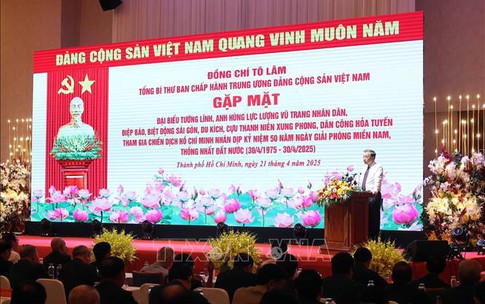 Tổng Bí thư Tô Lâm gặp mặt đại biểu tướng lĩnh, anh hùng và các lực lượng tham gia Chiến dịch Hồ Chí Minh