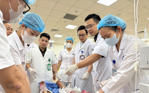 Bộ trưởng Bộ Y tế chỉ đạo khẩn BV Việt Đức ứng cứu nạn nhân vụ lật xe khách ở Tam Đảo