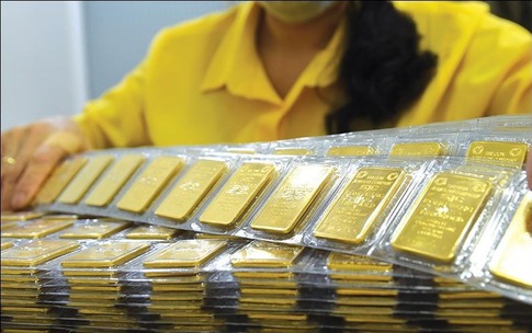 Thủ tướng: Khẩn trương b&#236;nh ổn thị trường v&#224;ng, thu hẹp ch&#234;nh lệch gi&#225; với thế giới