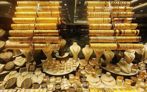 Đà tăng kỷ lục của vàng chưa có dấu hiệu hạ nhiệt