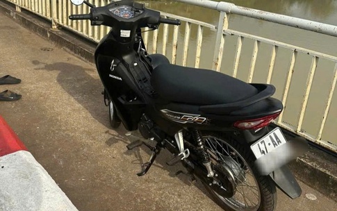 Tìm thấy thi thể nam thanh niên nhảy cầu tự vẫn trên sông Sêrêpốk