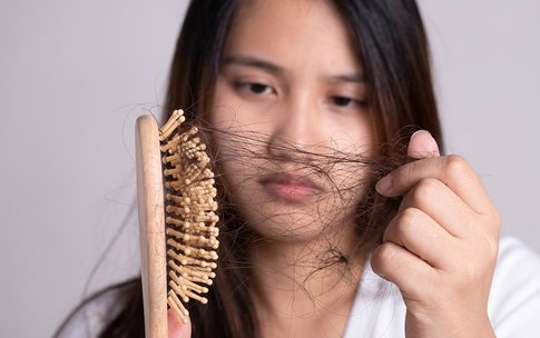 Sự thật về rụng tóc khi dùng biện pháp tránh thai nội tiết tố