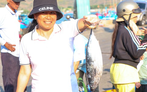 Đến chợ Nại, cảm nhận nhịp sống mặn mòi của làng biển trăm năm