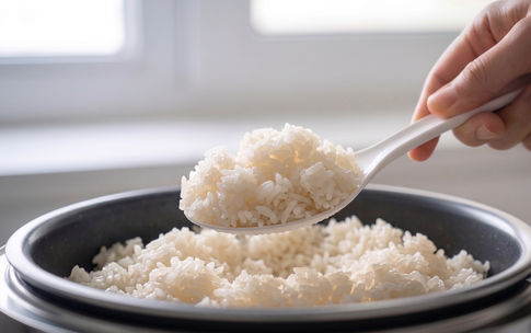 Tinh bột kháng trong cơm nguội giúp hạ đường huyết