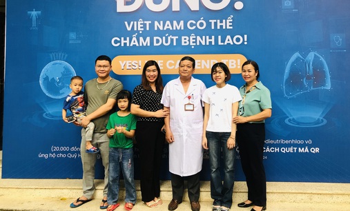 Bệnh nh&#226;n gh&#233;p 2 phổi vỡ &#242;a hạnh ph&#250;c khi được ra viện: Điều em muốn l&#224;m nhất l&#224; được h&#225;t