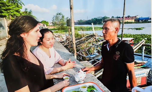 H&#224;nh tr&#236;nh &#39;bước ra từ b&#243;ng tối&#39;: Sống trọn vẹn mỗi ng&#224;y cũng l&#224; gi&#250;p m&#236;nh, gi&#250;p đời!