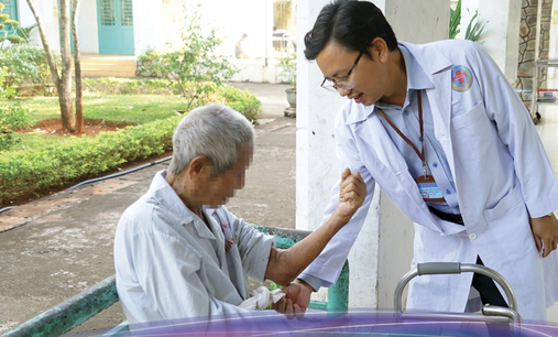 TPHCM khẩn trương hỗ trợ tiền ăn cho bệnh nhân phong, HIV, tâm thần