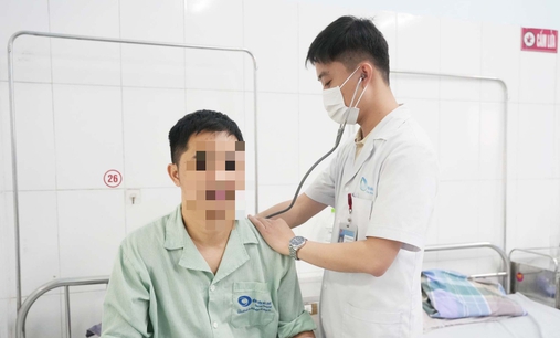 Nam thanh niên có khối u trung thất sau, biến chứng nguy hiểm 