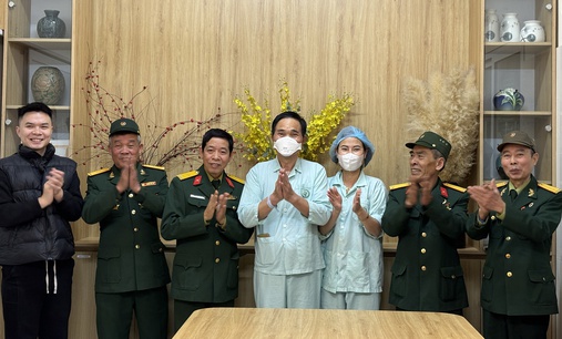 Ca ghép tim thành công, người thương binh hạnh phúc trở về bên gia đình và đồng đội