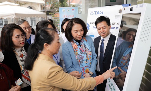 Người dân Hà Nội được khám thông minh tại 2 'trạm y tế 4.0' toàn diện đầu tiên