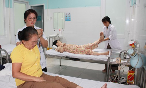 Trạm y tế ở TPHCM thêm dịch vụ chăm sóc phụ nữ, mở Bếp yêu thương