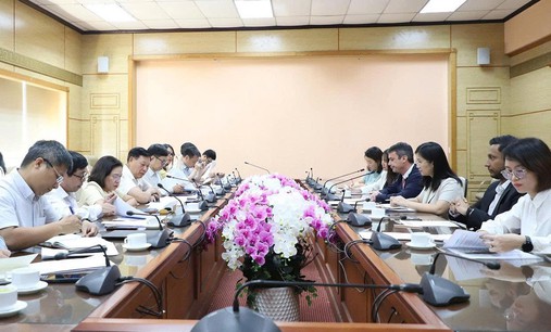 Bộ Y tế làm việc với Sanofi-Aventis Việt Nam về vắc xin IPV cho tiêm chủng mở rộng