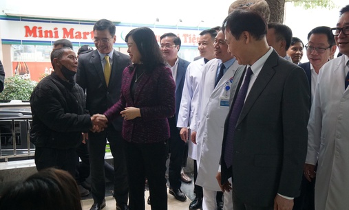 Bộ trưởng Bộ Y tế thăm, làm việc và chúc Tết cán bộ ngành y Hải Phòng