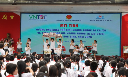 Giờ học đặc biệt về sức khỏe và xây dựng trường học an toàn, văn minh và không khói thuốc
