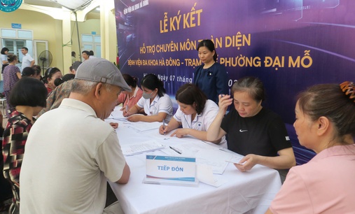 3 bệnh viện ở Hà Nội 'tiếp sức' cho Trạm Y tế phường Đại Mỗ