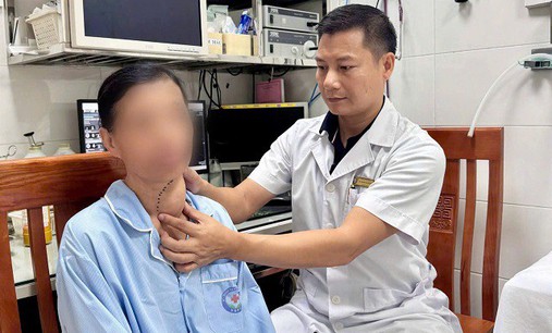 10 năm không điều trị, bướu giáp phát triển khổng lồ chèn ép khí quản